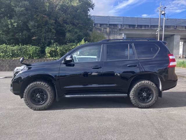 人気のお車ですのでお早目のご来店お待ちしております♪