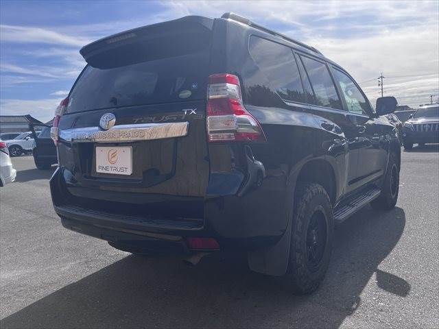 当社自慢のお車です。装備・機関系チェック済み♪横にこの車のセールスポイントを、写真と説明でアピールしてあります♪まずはご覧になってください。