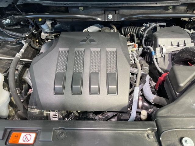 親切・丁寧な専門メカニックスタッフが応対！・車検・点検整備・事故等の修理などアフターサービスも安心。お車のカスタマイズもネクステージのサービススタッフまでご相談ください！