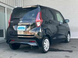 全国に店舗を展開しているのでどこでもお取り寄せが可能です！この車が気になるけど遠方だから・・・と諦める必要はありません！※別途陸送費が必要です。