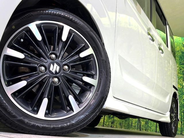 【純正15インチアルミホイール】外観にマッチした純正アルミホイールを装着しております。各種社外アルミホイールや、スタッドレスタイヤも取扱いしております。是非ご相談ください♪