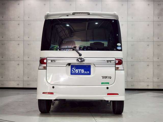 充実装備の1台入荷致しました♪ぜひ実車を見に来てください♪