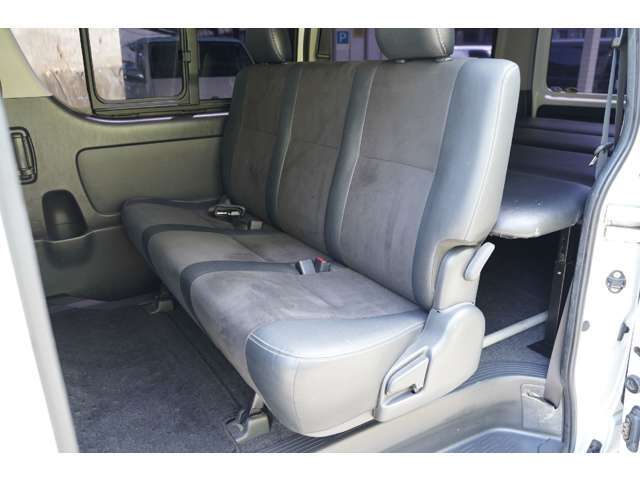当社では納車後のアフターサービスにも力を入れています。ハイエース等のバンタイプの代車を多数ご用意！整備、車検、カスタム等、その他何か御座いましたらお気軽にお問合せ下さい。
