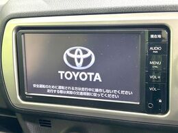 【純正ナビ】人気の純正ナビを装備。オーディオ機能も充実しており、Bluetooth接続すればお持ちのスマホやMP3プレイヤーの音楽を再生可能！毎日の運転がさらに楽しくなります！！