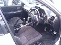 全国のAA会場で仕入れのプロが毎日競りに参加、本当に安く売値設定できる車しか仕入れておりません。他社在庫と比較下さいませ。