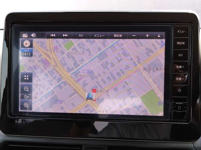 日産純正Wi-Fi内蔵9インチナビ(MM223D-L)装備。スマホを使って部分地図更新が可能です。フルセグ地デジTV、FM/AMラジオ、Bluetoothオーディオ、SDカード対応などオーディオ機能も充実です。