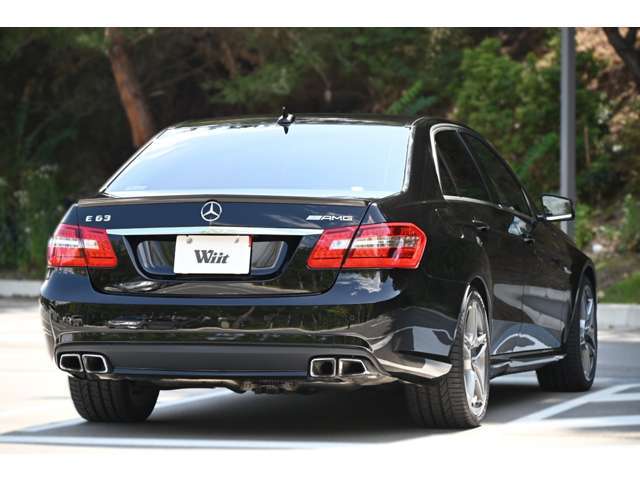 ・当たり前のことですが、嘘偽り無く車輌の状態を明確に提示しております。第三者査定機関による査定書をお付けしております。綺麗なだけではなく客観的な判断で安心して購入して頂ける事が大切だと考えます。
