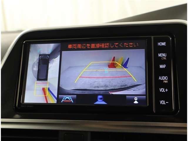 ＜バックモニター＞カラーバックガイドモニター装着車は後退時の強い味方です♪車庫入れや縦列駐車の際、後退操作の参考になるガイドラインをナビ画面に表示します。後退時には直接後方を確認してくださいね♪