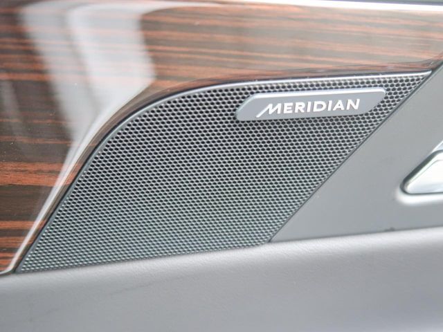 【MERIDIANデジタルサウンドシステム】コンサートのような臨場感溢れる音響空間を実現します。MERIDIANは英国のプレミアムオーディオブランドです。どうぞ店頭にてご体感ください。