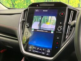 【サイド＆バックカメラ】停車・駐車時に死角になりがちな運転席から見えづらいサイドとリアの障害物を確認できます！雨天時や夜間などは特に活躍してくれるアイテムです。