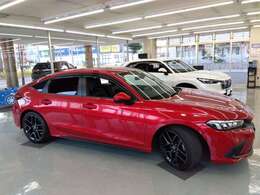 ■札幌ホンダ南郷店は室内ショールーム完備■明るいショールーム内でゆっくりお車をご覧いただけます！事前にご連絡頂けますとスムーズにご案内できます