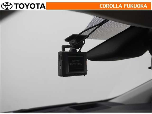 安心のドライブレコーダー付きです。(SDカードは付属します)