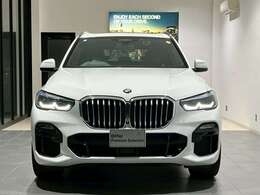 【展示場について】九州エリア最大級の展示場常時30台以上のBMWを展示しております。入庫する予定車両やNET掲載が間に合っていない車両も御座いますので是非一度お問い合わせ下さい。