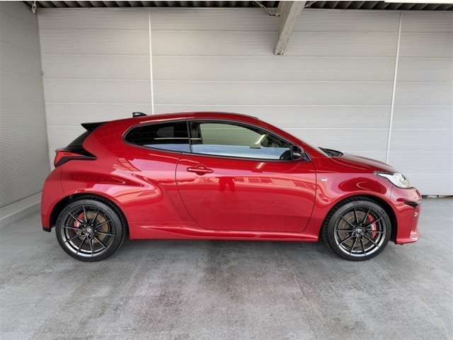 約60項目・5000部品が対象のロングラン保証。全国約5000か所で保証修理可能です。