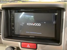 【ディスプレイオーディオ】お手持ちのスマートフォンとの連携で、ナビや音楽再生など各種アプリを使用可能。スマホに近い感覚でお使いいただけます♪