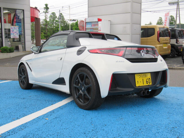 無限ハードトップ　RA専用 BILSTEIN製 車高調整式サスペンション　BBS社製 鍛造アルミホイール　RA専用スポーツサイレンサー　RA専用本革シート（レッド）　専用配色ステアリングホイール