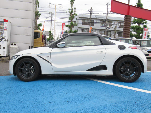 無限ハードトップ　RA専用 BILSTEIN製 車高調整式サスペンション　BBS社製 鍛造アルミホイール　RA専用スポーツサイレンサー　RA専用本革シート（レッド）　専用配色ステアリングホイール