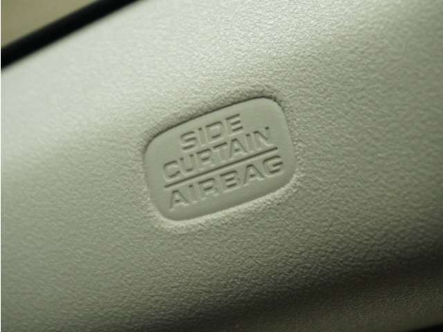 ◆サイドエアバッグ装備車◆側面からの衝突のダメージをやわらげてくれます。安全装備が充実しています！