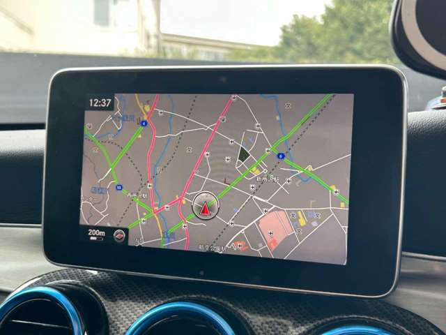 充実の純正カーナビゲーション完備。色々な機能があるので、ユーザー様に合った使い方が可能です！