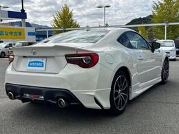 全国に店舗を展開しているのでどこでもお取り寄せが可能です！この車が気になるけど遠方だから・・・と諦める必要はありません！※別途陸送費が必要です。