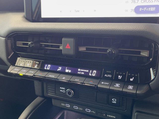 【シートベンチレーション】夏場は涼しい風でお尻や背中の熱やムレを防ぎ、冬はエアコンよりも早く温まってポカポカに！季節を問わず快適に過ごせます。