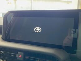【大画面ナビ】人気の大型12.3インチナビを装備。存在感のある大画面はインパクト大！ナビ利用時のマップ表示は見やすく、テレビやDVDは臨場感がアップ！いつものドライブがグッと楽しくなります♪