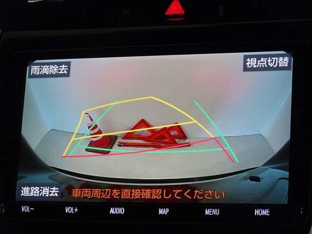 バックガイドモニターを装備してます、車庫入れもラクラクです。