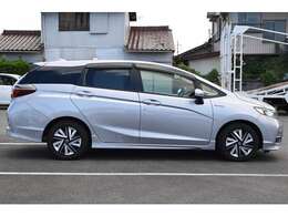 レーダークルーズコントロール　ナビ　バックモニター　スマートキー　プッシュスタート　ステアリングスイッチ