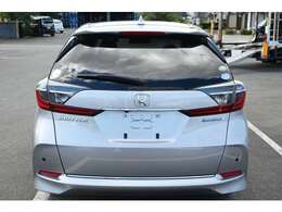 常時200台以上の在庫があります。軽自動車から大型トラック、また特殊車両などなど。あらゆる車種をご用意しております