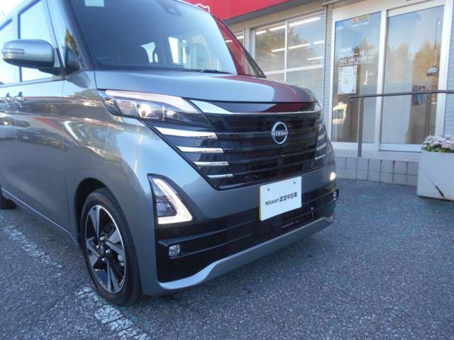 とても明るくて夜間も安心・しかも消費電力も少ないLEDヘッドライト付き。