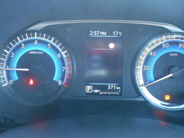 メーター内カラーディスプレイ（アドバンスドドライブアシストディスプレイ）運転をサポート致します。