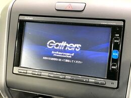 【純正ナビ】人気の純正ナビを装備。オーディオ機能も充実しており、Bluetooth接続すればお持ちのスマホやMP3プレイヤーの音楽を再生可能！毎日の運転がさらに楽しくなります！！