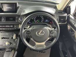 【ハンドル】『ハンドル/ステアリング』の画像になります。写真の内容に関してご不明点、ご質問等がございましたらお気軽にガリバー店舗までお問い合わせください。