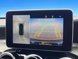 ●パノラミックビューモニター：専用のカメラにより、上から見下ろしたような視点で360度クルマの周囲を確認することができます☆死角部分も確認しやすく、狭い場所での切り返しや駐車もスムーズに行えます。