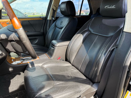 フロントシートは目立った汚れなどもなく綺麗な状態です！