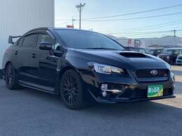 お車の車検・オイル交換・修理・鈑金塗装・ガラス修理・デントリペア・ボディコーティングなども幅広く対応しております。その際は無料で代車を貸し出し致します。車の事は何でもお任せください！