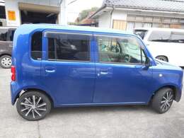 お車の販売だけではなく、車検整備・板金塗装の工場も完備、特に修復車は安全安心をモットーにテストを重ねてお渡ししております。