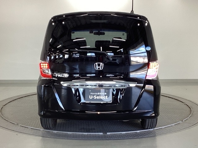 整備の際は、保証の付いたHONDA純正部品を使用いたしますので、ご安心下さい。