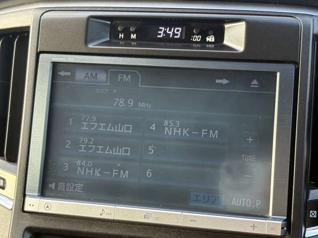 AM/FMラジオが使えます。