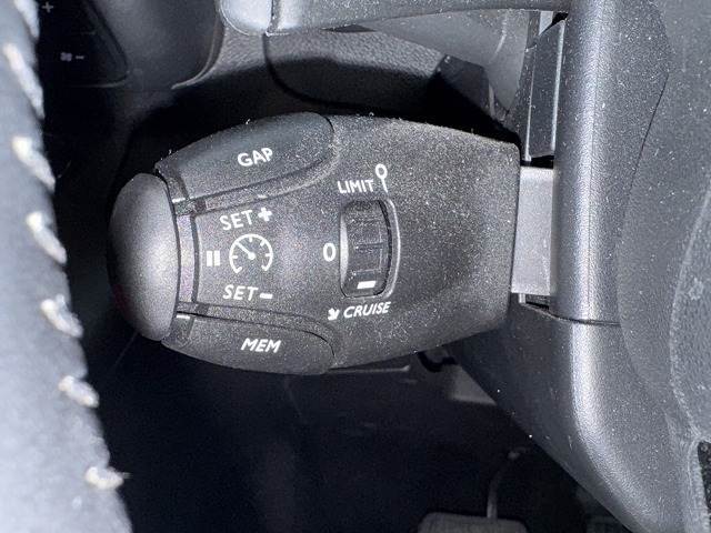 【レーダークルーズコントロール】装備で高速道路の運転も楽々です！