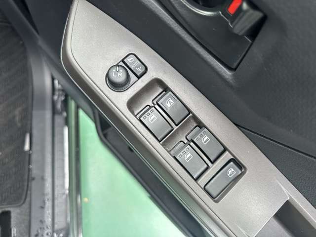 ★納車前に、当社の指定工場で納車前点検を行って納車しますので、安心してお乗りいただけます！もちろん、点検料は車両本体価格に含まれています！
