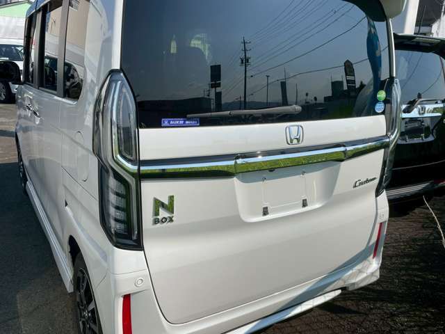◆Honda　Cars　津　新町店◆展示場にて新車はもちろん、良質な中古車も取り扱っておりますのでお気軽にご来店ください。
