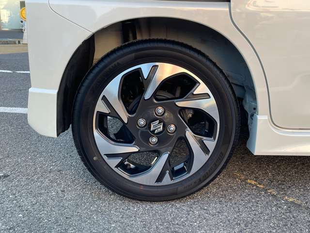 ◆納車整備◆整備付きのお車はご納車前に点検整備を実施の上、ご納車をさせて頂いております。皆様に安心してお乗り頂けるように務めています！アフターフォローも充実のカーポート佐々木に是非お任せください(^^)