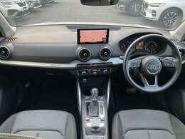 【インパネ全体】『インパネ全体』の画像になります。写真の内容に関してご不明点、ご質問等がございましたらお気軽にガリバー店舗までお問い合わせください。