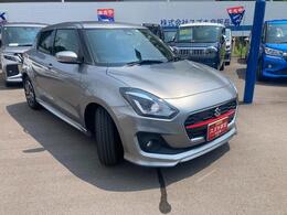 車体色　プレミアムシルバーメタリック