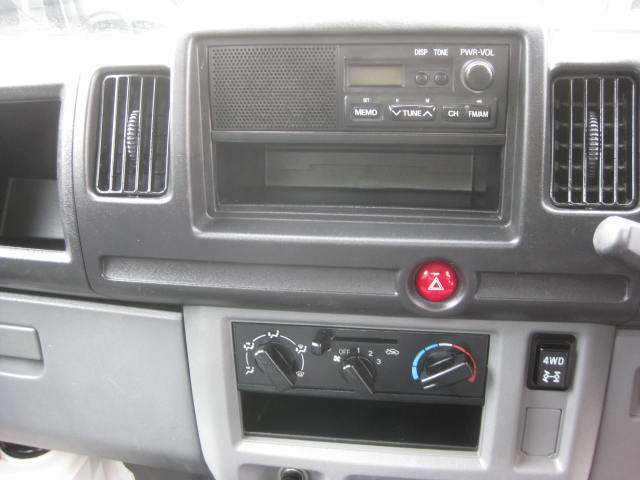 ラジオ付！暖房でます！！切替4WDボタンあります！！