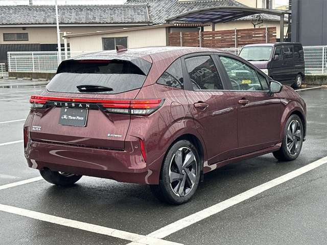 ご覧いただきありがとうございます！気になったお車がありましたらお気軽にお電話ください♪