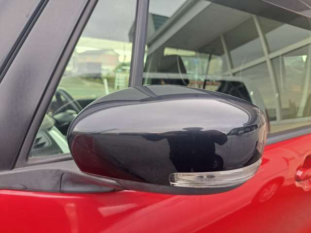 ケイカフェグループの在庫はなんと1500台以上。人気の車がオールメーカー豊富に揃って安心して選べます！