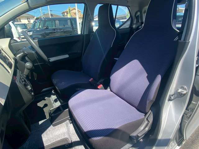 【室内】納車前にはルームクリーニングを行います！家族が使う車の様に、丁寧に清掃していきます！