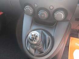 シフトの入りなども良好です！オートエアコンもよく効いております！県外登録納車大歓迎です！まずは、お問い合わせください！